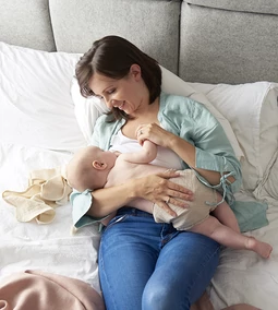 Milyen előnyei vannak a szoptatásnak az anyák számára?